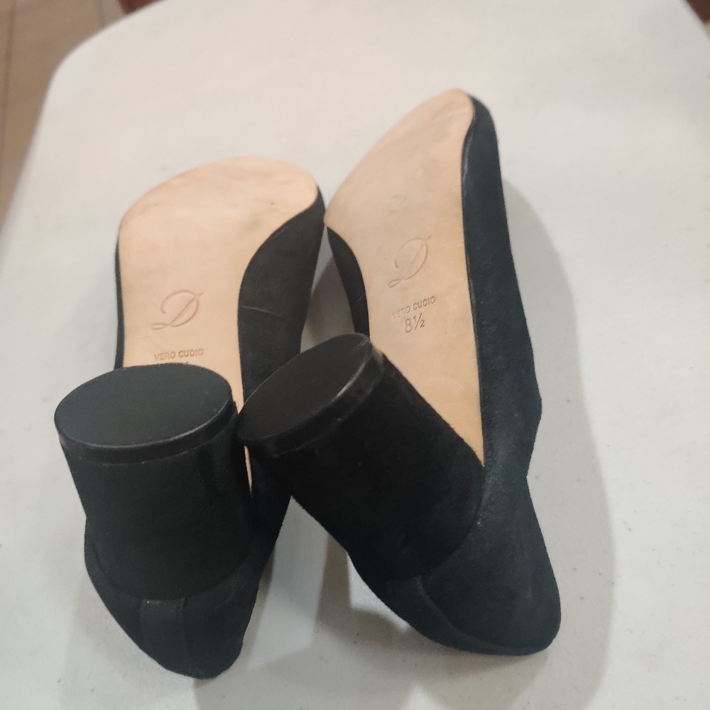 Delman Black Suede Heels NEW - Picture 8 of 16